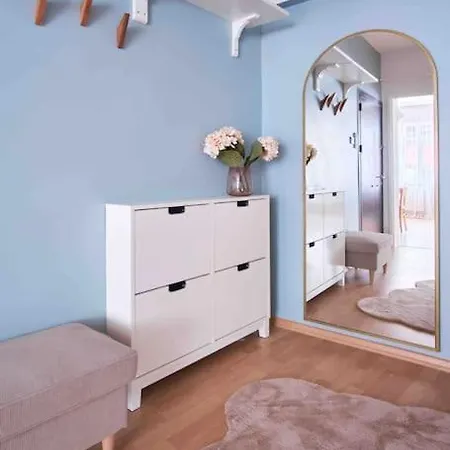 A Chic Flat At The Best Location 이스탄불